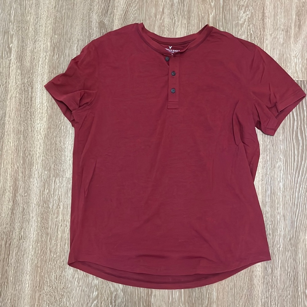 American Eagle XL shirt
